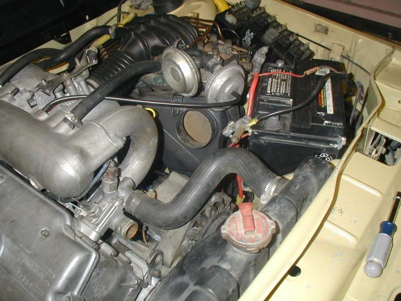 Favor please: I need M10 engine bay pics.